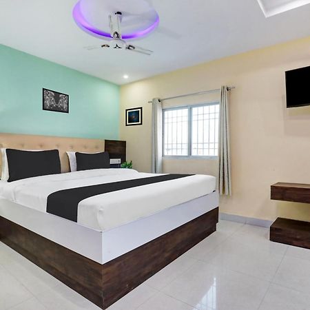 Hotel Super Collection O Danapur Near Railway Station à Patna  Extérieur photo