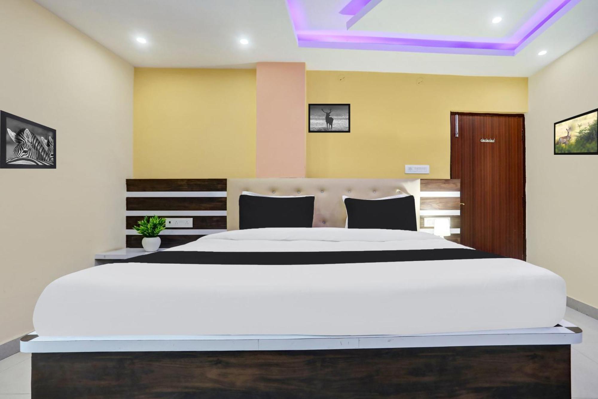 Hotel Super Collection O Danapur Near Railway Station à Patna  Extérieur photo